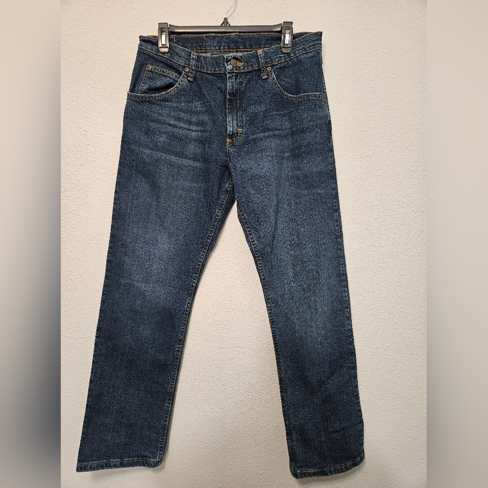 Wrangler Mens 32 Waist 30 Length Dark Wash Denim Jeans